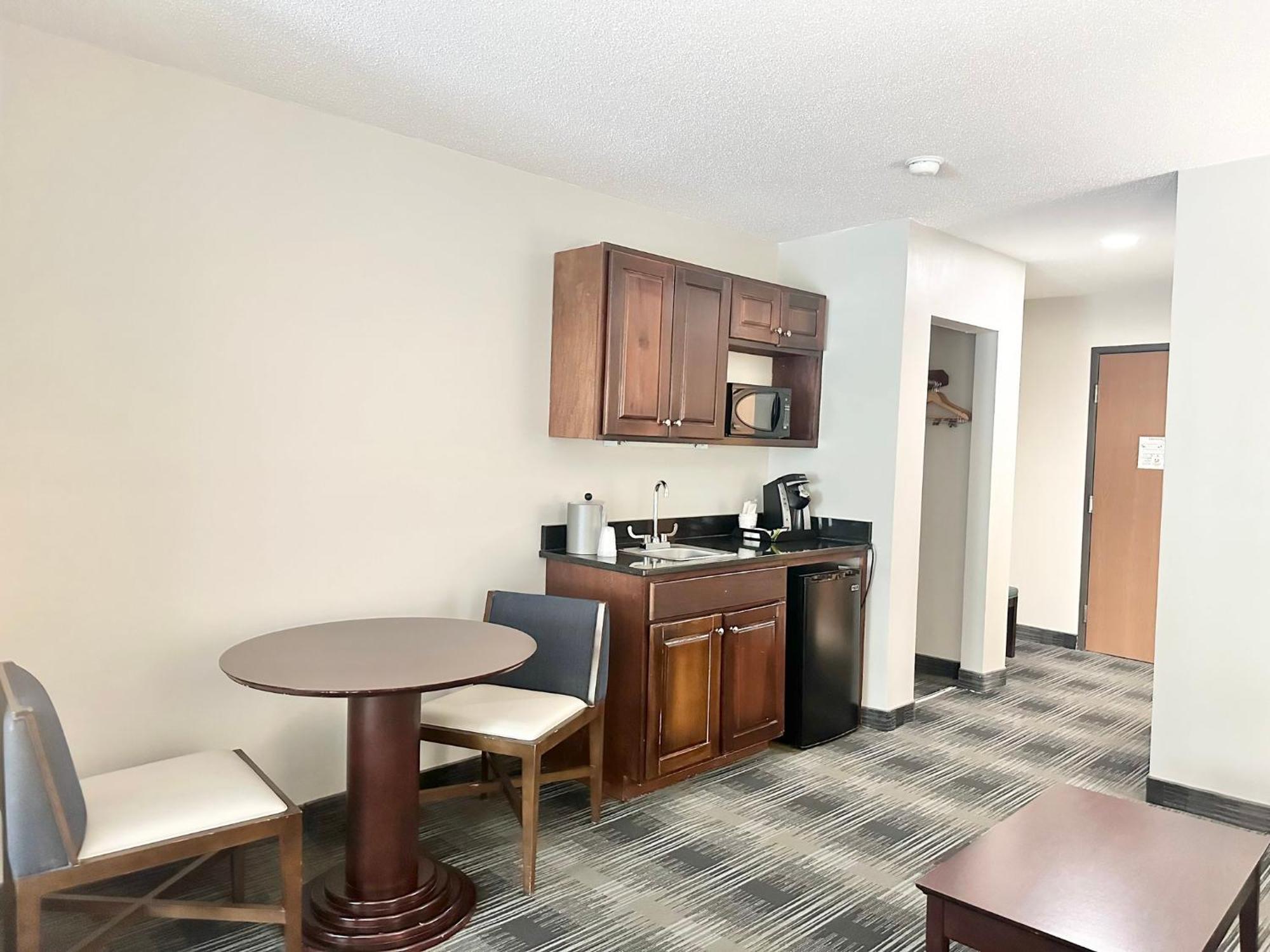 Holiday Inn Express And Suites Meriden By Ihg Exterior foto