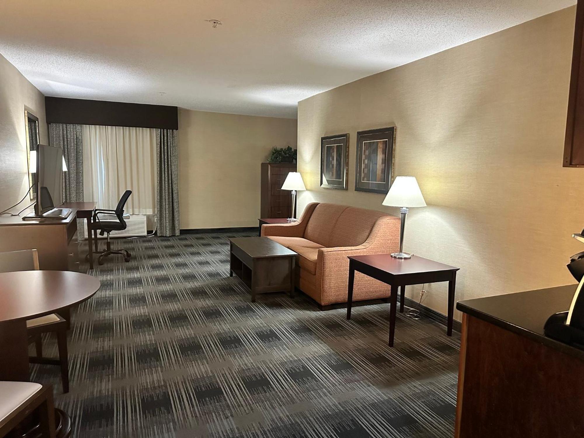 Holiday Inn Express And Suites Meriden By Ihg Exterior foto
